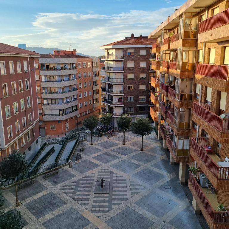 Апартаменты Apartamento Con Garaje Opcional Con 2 Banos Cerca Ayuntamiento Бильбао Экстерьер фото